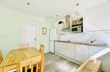 Derby Road, Lenton, Nottingham - Image 3